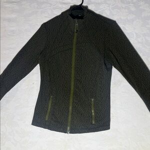 Lululemon Define Jacket - Heathered Olive Green